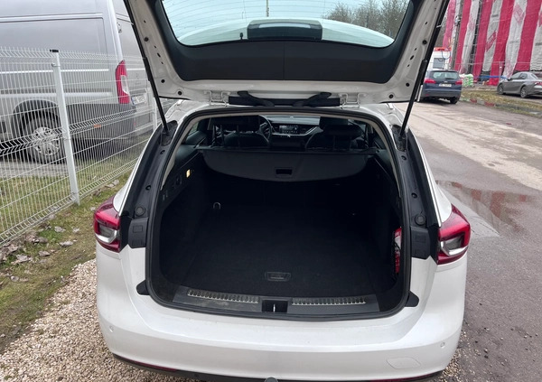 Opel Insignia cena 51000 przebieg: 169778, rok produkcji 2018 z Kobyłka małe 191
